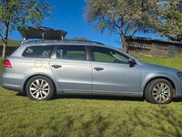 Second-hand VW Passat Edition 140 CP (102 kW) 2013 Albastru Break