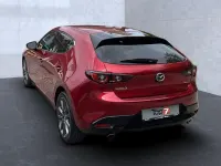 Gebraucht Mazda 3 Exclusive-Line 150 PS (110 kW) 2023 Rot Limousine