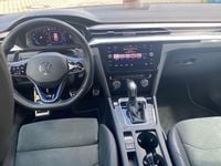 Gebraucht VW Arteon R 320 PS (235 kW) 2023 Pyritsilber metallic Kombi