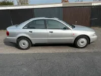 Brugt Audi A4 125 HK (91 kW) 1995 Sølv Sedan