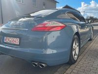 Gebraucht Porsche Panamera 333 PS (244 kW) 2012 Blau Kleinwagen