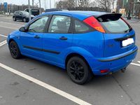 Second-hand Ford Focus 2003 Albastru Hatchback