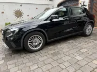 Gebraucht Mercedes GLA180 122 PS (89 kW) 2018 Schwarz SUV