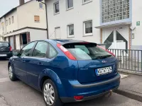 Gebraucht Ford Focus 80 PS (58 kW) 2007 Blau Kleinwagen