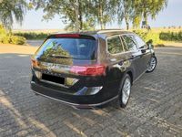 Gebraucht VW Passat Elegance 150 PS (110 kW) 2020 Schwarz Kombi