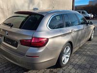 Gebraucht BMW 520 190 PS (139 kW) 2015 Silber Kombi