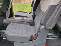 Gebraucht VW Multivan Style 150 PS (110 kW) 2024 Schwarz Van