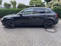 Gebraucht Audi A3 Attraction 125 PS (91 kW) 2016 Schwarz Kombi