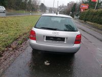 Gebraucht Audi A4 Ambiente 102 PS (75 kW) 2000 Silber Kombi