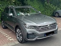 Gebraucht VW Touareg R-line 286 PS (210 kW) 2018 Grau SUV