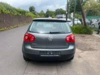 Gebraucht VW Golf V 102 PS (75 kW) 2004 Grau Kleinwagen