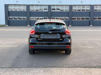 Second-hand Ford Focus Trend 101 CP (74 kW) 2017 Negru Hatchback