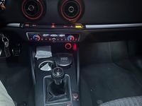 Gebraucht Audi A3 Comfort 105 PS (77 kW) 2014 Schwarz Limousine