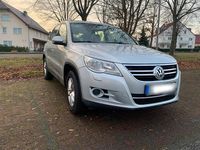 Gebraucht VW Tiguan 150 PS (110 kW) 2010 Silber SUV
