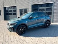 Neu VW T-Roc R-line 150 PS (110 kW) 2026 Blau SUV