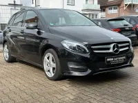 Gebraucht Mercedes B200 Urban 136 PS (100 kW) 2015 Kosmosschwarz  metalliclack Kleinwagen