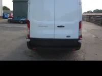 Gebraucht Ford Transit 131 PS (96 kW) 2020 Weiß Van / Kleinbus