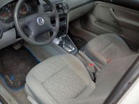Gebraucht VW Golf IV 102 PS (75 kW) 2002 Weiß Limousine