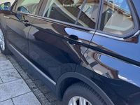 Gebraucht VW Tiguan Life 150 PS (110 kW) 2022 Schwarz SUV