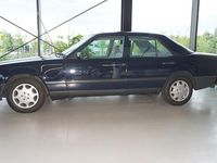 Gebraucht Mercedes E260 160 PS (117 kW) 1987 Blau (metallic) Limousine