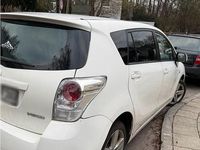 Gebraucht Toyota Verso 2012 Weiß Van / Kleinbus