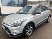 Gebraucht Hyundai i20 Active 101 PS (74 kW) 2019 Schwarz Limousine