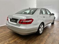 Gebraucht Mercedes E200 136 PS (100 kW) 2011 Silber Limousine
