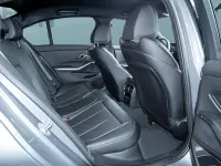 Neu BMW 330e 292 PS (214 kW) 2026 Grau Limousine