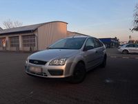 Gebraucht Ford Focus 100 PS (73 kW) 2006 Grau Kleinwagen