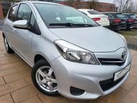 Gebraucht Toyota Yaris Life 99 PS (72 kW) 2012 Silber Kleinwagen