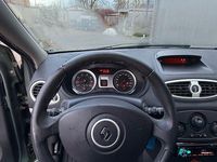 Gebraucht Renault Clio II Dynamique 75 PS (55 kW) 2007 Grün Limousine