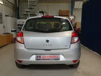 Gebraucht Renault Clio III Dynamique 101 PS (74 kW) 2011 Grau Limousine