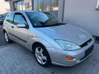 Gebraucht Ford Focus 131 PS (96 kW) 2001 Silber Limousine