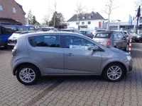 Gebraucht Chevrolet Aveo LTZ 95 PS (69 kW) 2012 Grau Kleinwagen