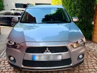 Gebraucht Mitsubishi Outlander Edition 150 PS (110 kW) 2011 Silber SUV