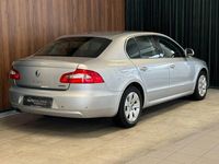 Gebraucht Skoda Superb GreenLine 105 PS (77 kW) 2013 Silber Limousine