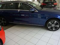 Gebraucht Mercedes C300e 211 PS (155 kW) 2020 Brillantblau Kombi