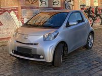 Gebraucht Toyota iQ 97 PS (71 kW) 2013 Silber Kleinwagen