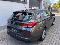 gebraucht Hyundai i30 Cw Select*Tempomat*Einparkhilfe*Bluetooth*