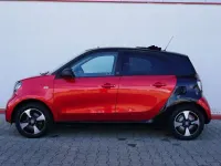 Gebraucht Smart ForFour Electric Drive 60 kW (82 PS) 2021 Cadmium red metallic Kleinwagen