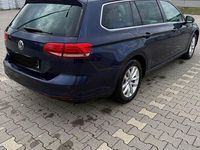 Gebraucht VW Passat 190 PS (139 kW) 2015 Blau Kombi