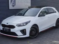Gebraucht Kia Ceed GT GT 204 PS (150 kW) 2019 Sonderlackierung deluxeweiß metallic Limousine