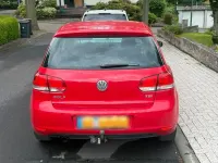 Gebraucht VW Golf VI 105 PS (77 kW) 2011 Rot Kleinwagen