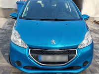 Second-hand Peugeot 208 Active 95 CP (69 kW) 2012 Albastru Hatchback