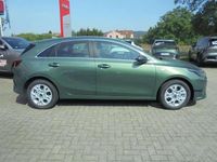 Gebraucht Kia Ceed Vision 101 PS (74 kW) 2024 Experience green metallic Kleinwagen