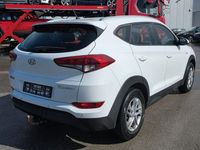 Gebraucht Hyundai Tucson 116 PS (85 kW) 2016 Weiß SUV