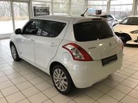 Gebraucht Suzuki Swift X-TRA 94 PS (69 kW) 2017 Cool white pearl Kleinwagen