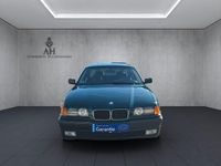 Gebraucht BMW 325 192 PS (141 kW) 1994 Grün Coupé