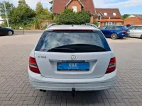 Gebraucht Mercedes C180 156 PS (114 kW) 2014 Weiß Limousine