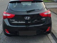 Gebraucht Hyundai i30 101 PS (74 kW) 2017 Schwarz Limousine